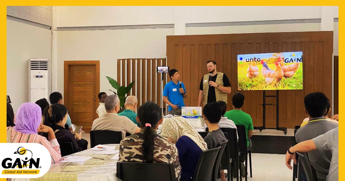 Rhode Island Chicken Raising Empowers Families Across Southern Philippines